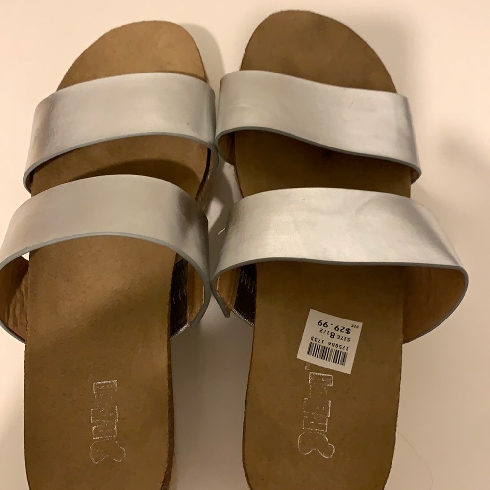 Sandal